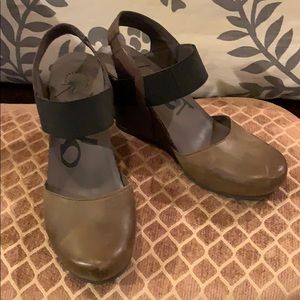 OTBT wedge heels